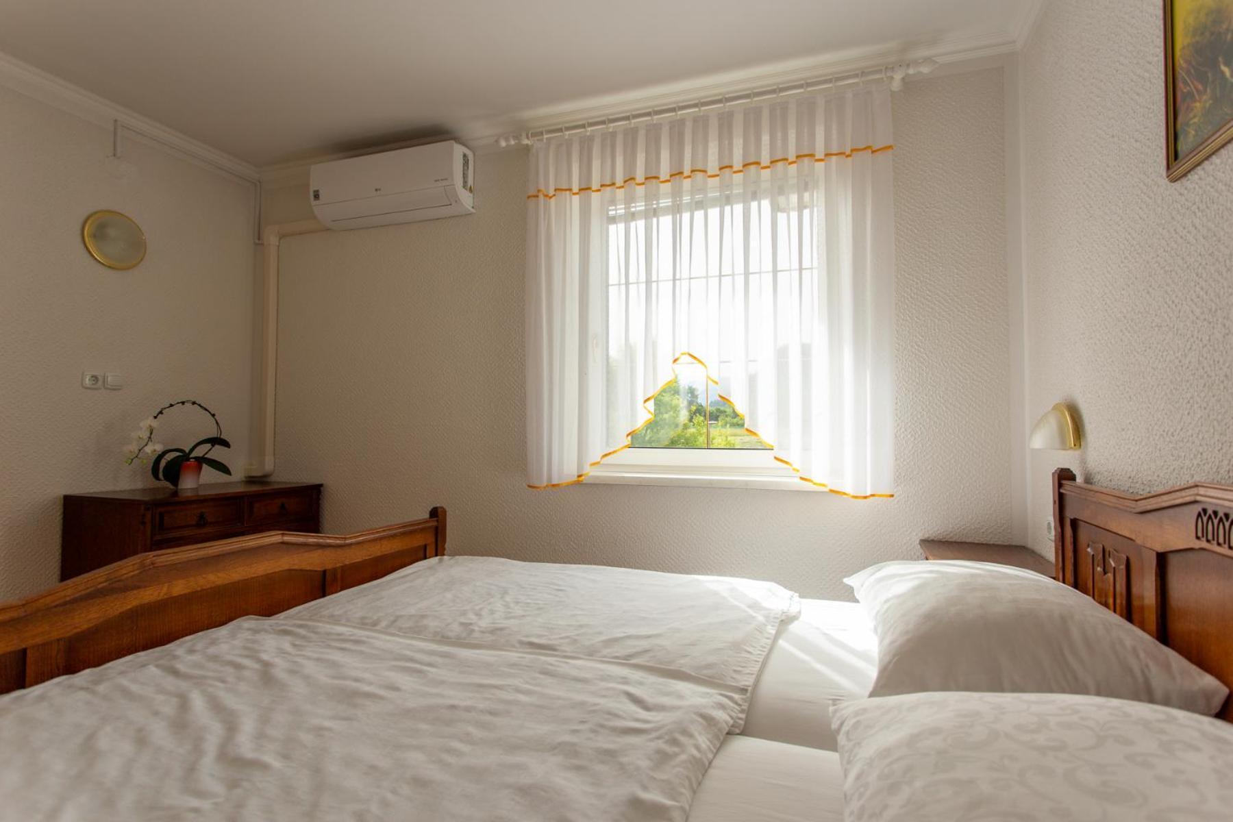Hotel Gostisce Pri Dveh Petelinih Bled Exterior foto