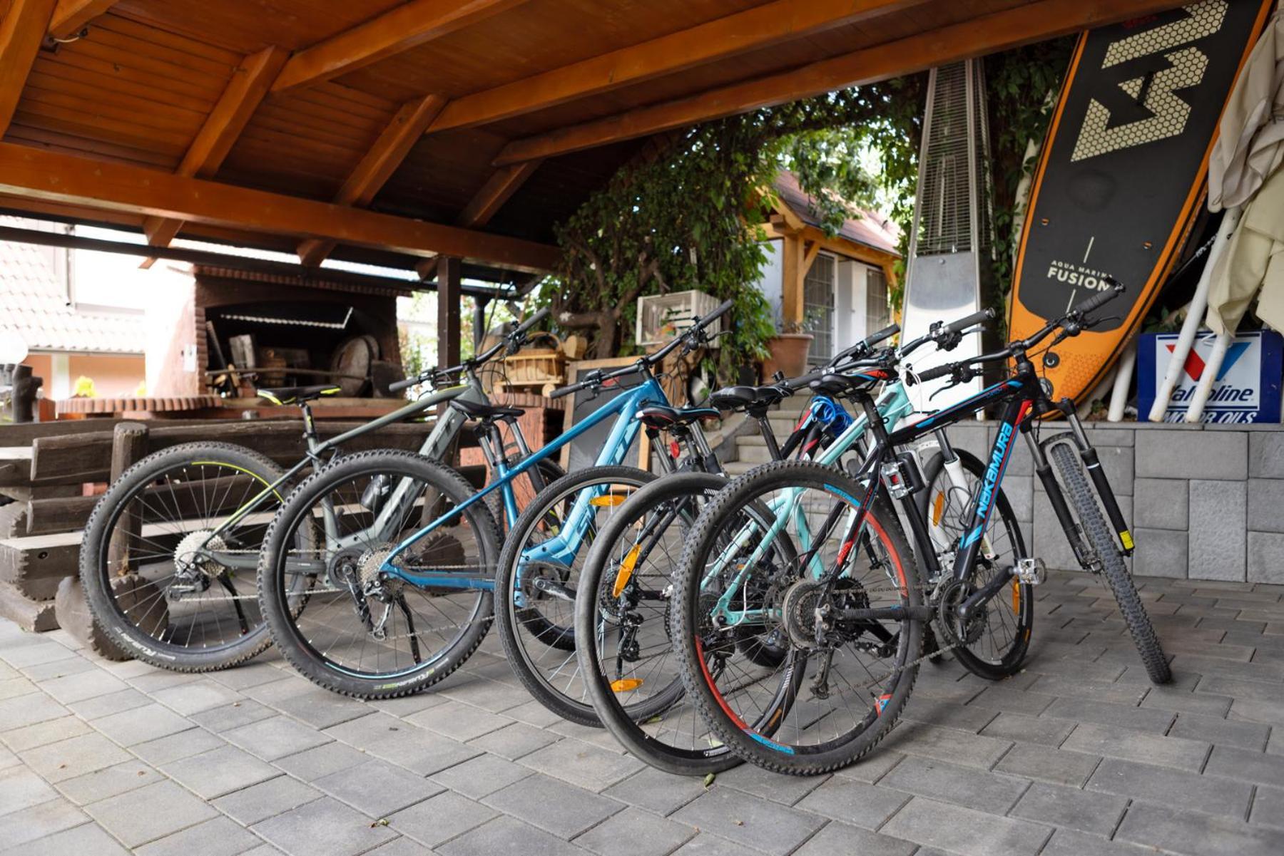 Hotel Gostisce Pri Dveh Petelinih Bled Exterior foto